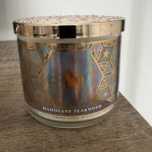NWT Bath & Body Works Mahogany Teakwood Scented Candle